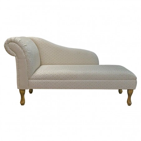 Medium Chaise Longue in Woburn Gold Trellis Fabric SR17080 | Beaumont
