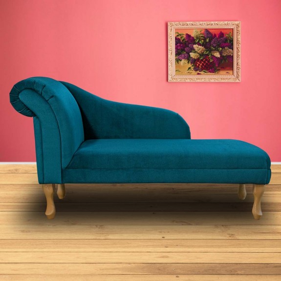 Medium Chaise Longue in Malta Peacock Deluxe Velvet Fabric | Beaumont