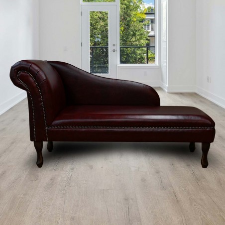 Medium Chaise Longue in an Oxblood Genuine Leather | Beaumont