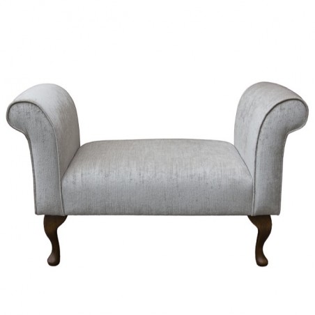 Standard Settle in a Pastiche Slub Ice Chenille Fabric with Hardwood Legs - 18028
