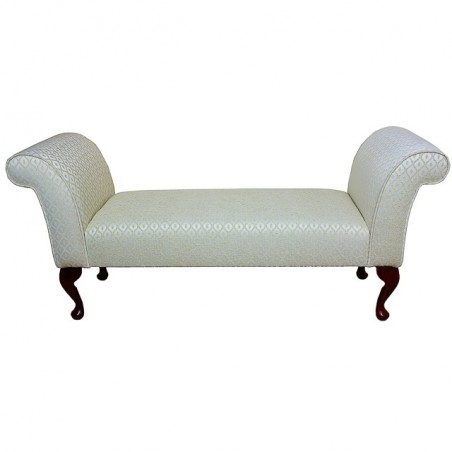 Medium Settle in a Woburn Gold Trellis Fabric - 17080